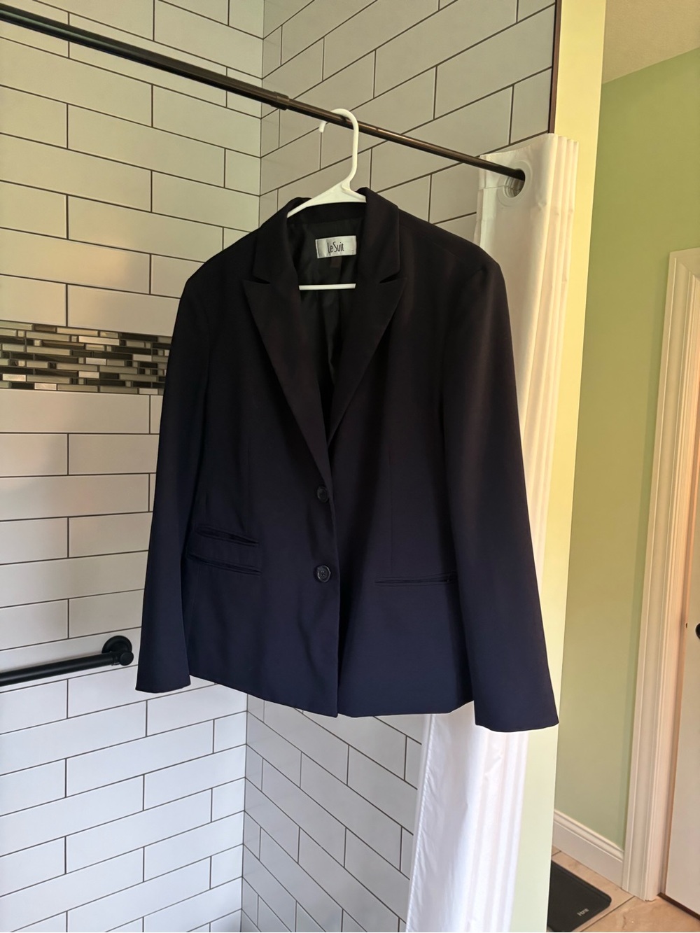 Le Suit Women's Navy Blazer - Two-Button Tailored Jacket